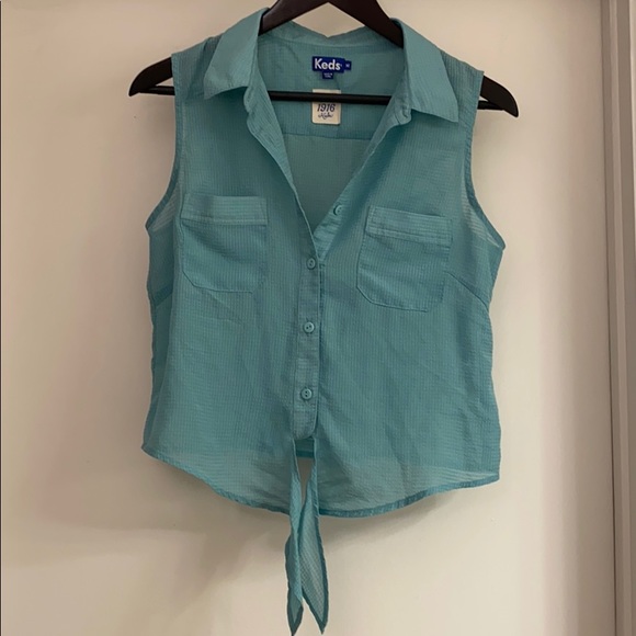 Keds Tops - Keds button down crop top in teal